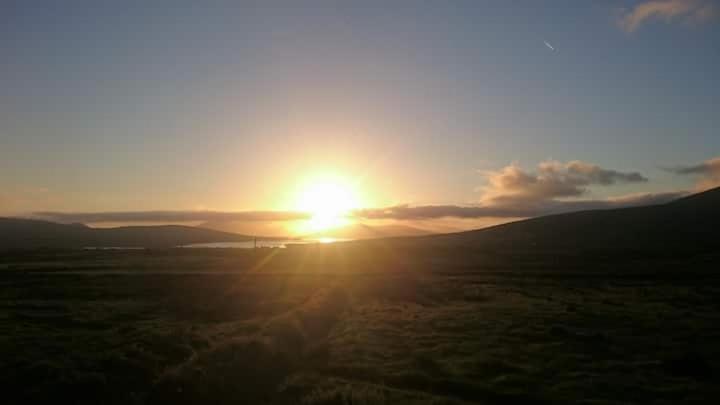 Skellig View Harbour View Sunrise Apartment 波托马里 外观 照片