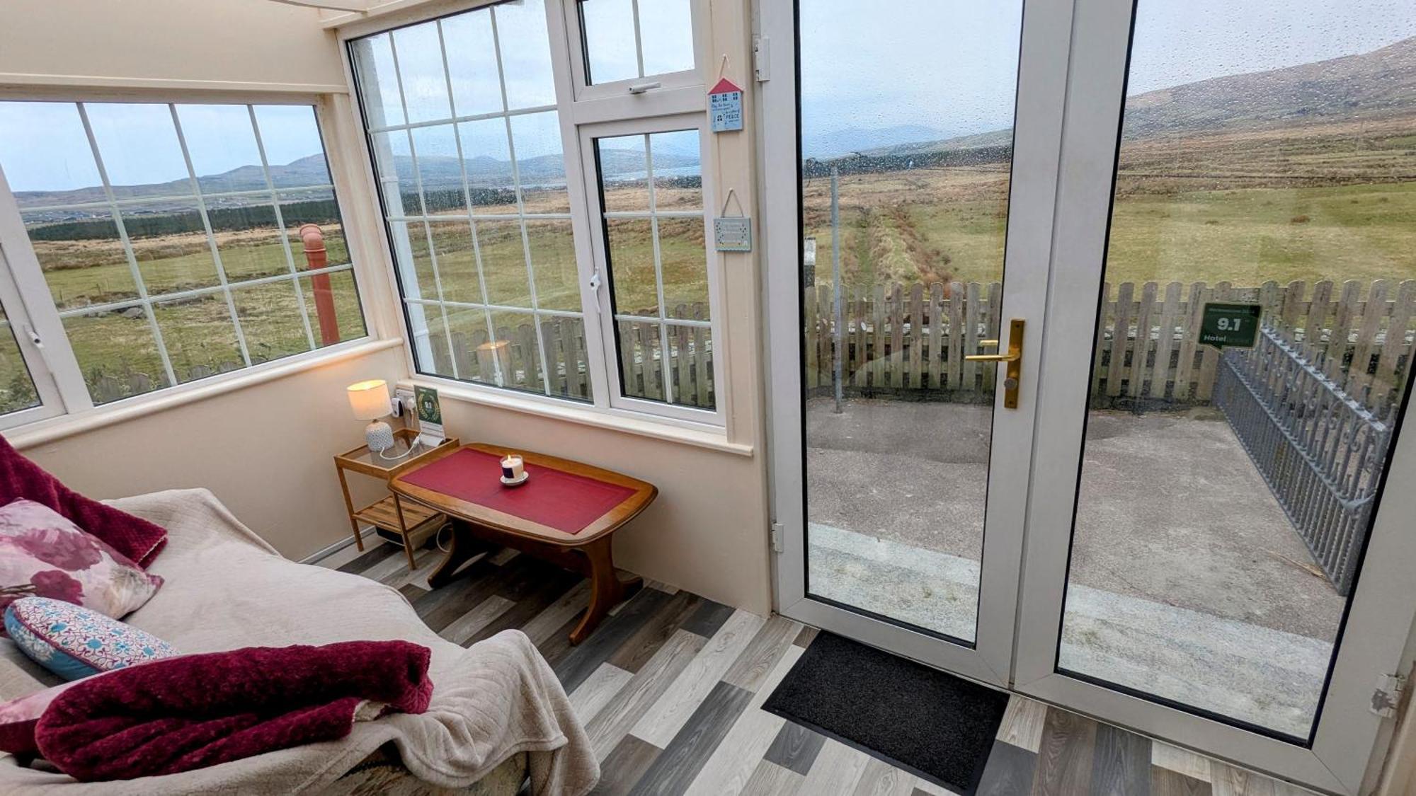 Skellig View Harbour View Sunrise Apartment 波托马里 外观 照片