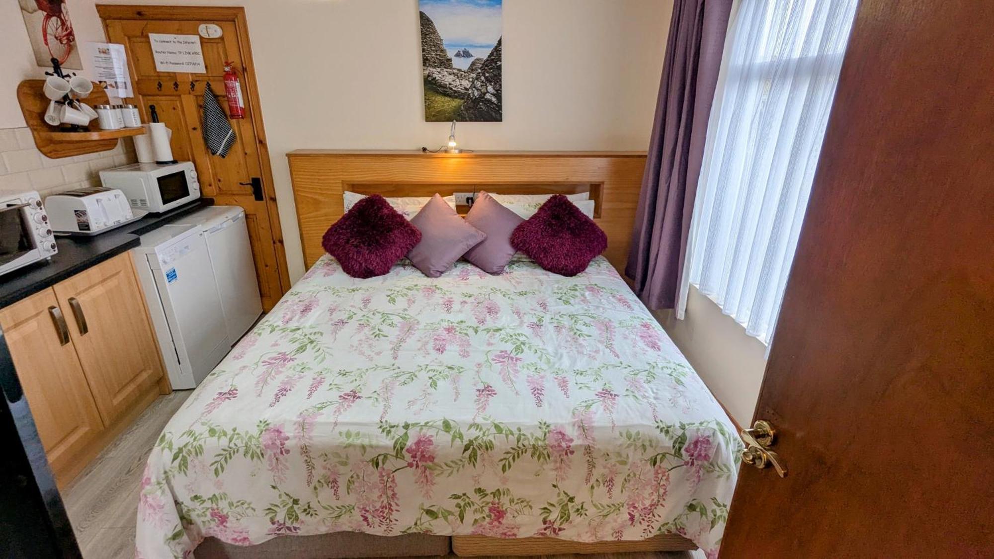 Skellig View Harbour View Sunrise Apartment 波托马里 外观 照片
